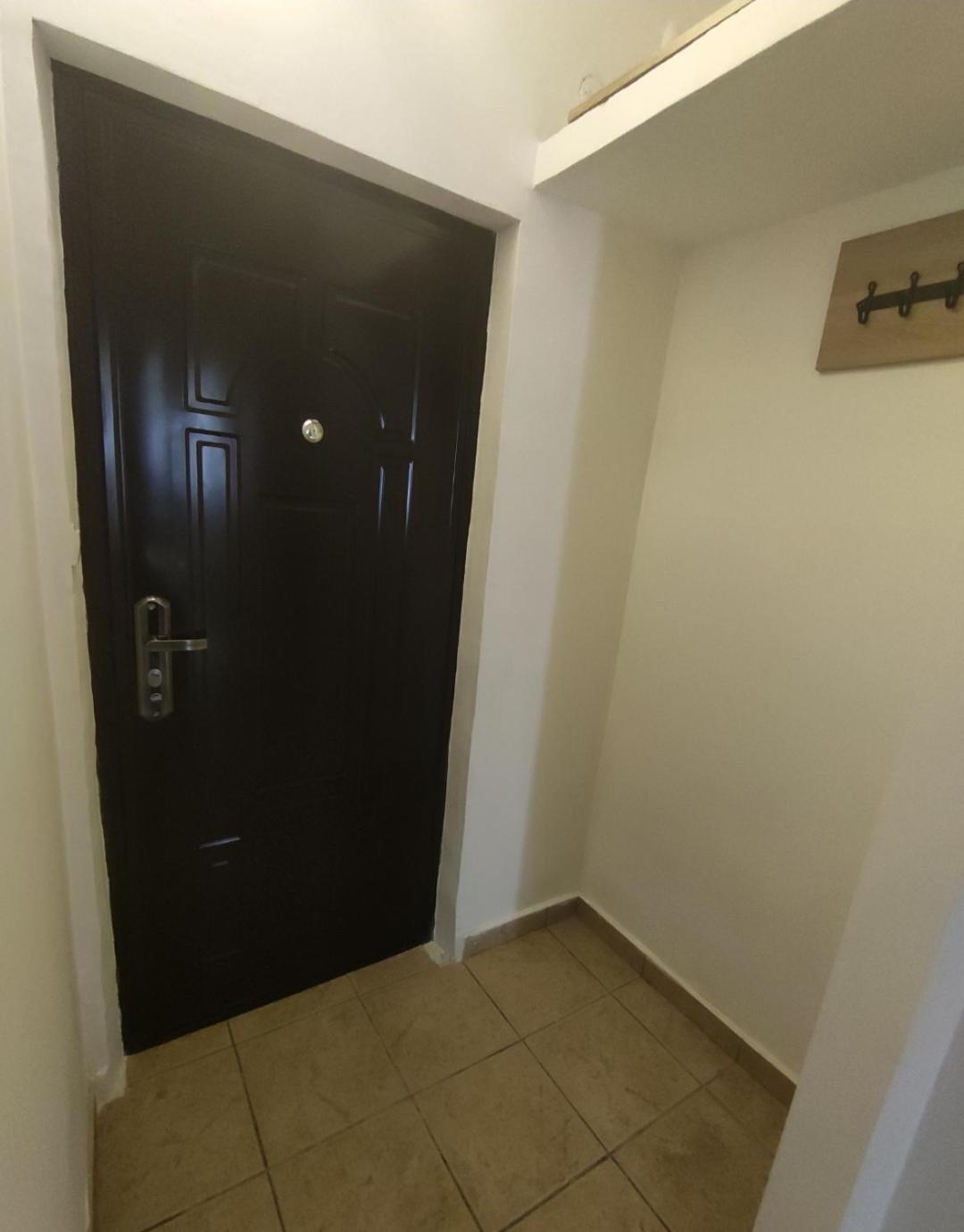 Christie'S 3 Central Apartment To Bucarest Екстериор снимка