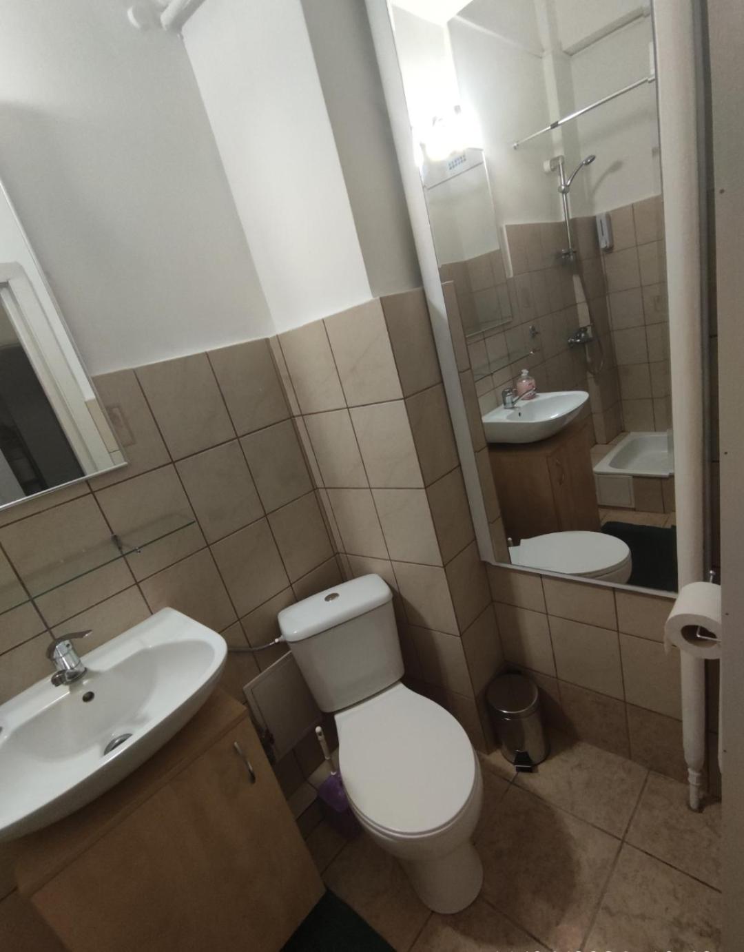 Christie'S 3 Central Apartment To Bucarest Екстериор снимка